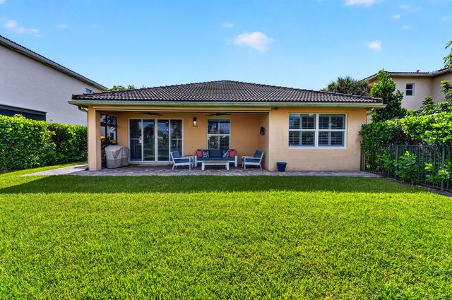 176 Andros Harbour Place, Jupiter, FL 33458