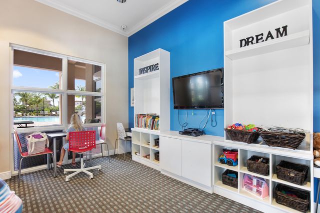176 Andros Harbour Place, Jupiter, FL 33458