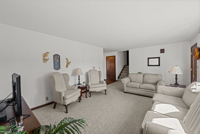 1004 6th Street, Hampton, IL 61256