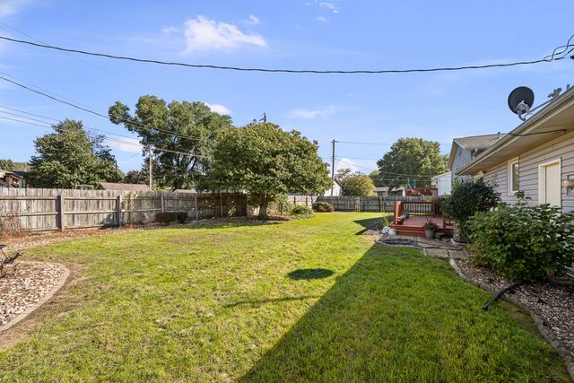 1004 6th Street, Hampton, IL 61256