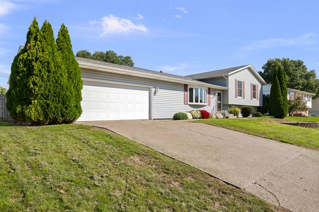 1004 6th Street, Hampton, IL 61256