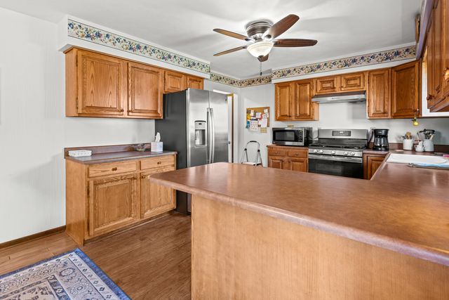 1004 6th Street, Hampton, IL 61256