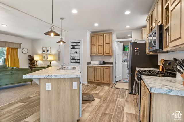 516 N BROADWAY AVE, Tooele, UT 84074