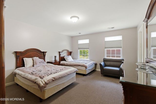 187 Coles Way, Lakewood, NJ 08701