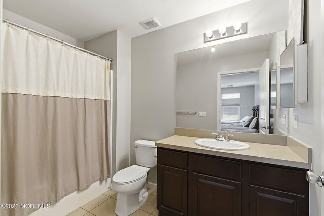 187 Coles Way, Lakewood, NJ 08701