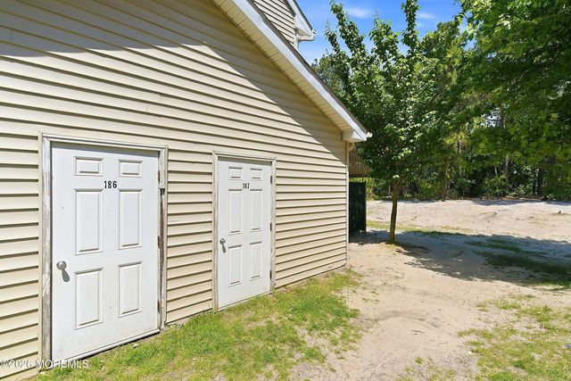 187 Coles Way, Lakewood, NJ 08701