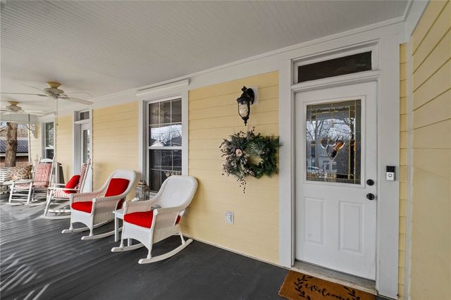 102 W Bush Street, Prairie Grove, AR 72753