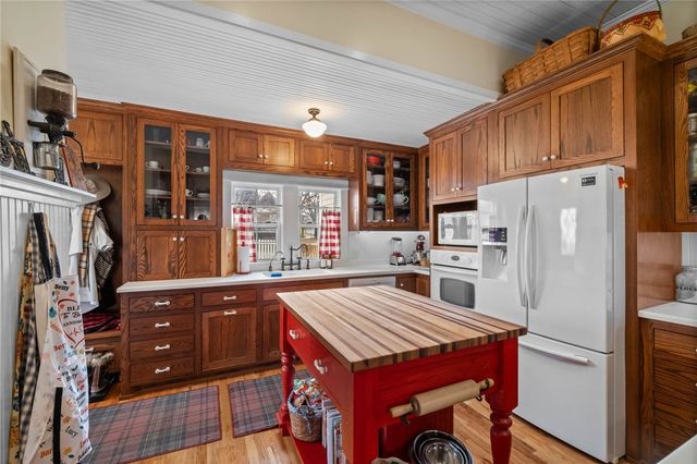 102 W Bush Street, Prairie Grove, AR 72753