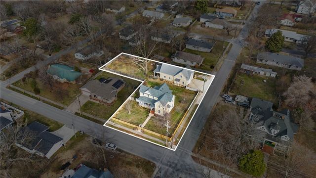 102 W Bush Street, Prairie Grove, AR 72753