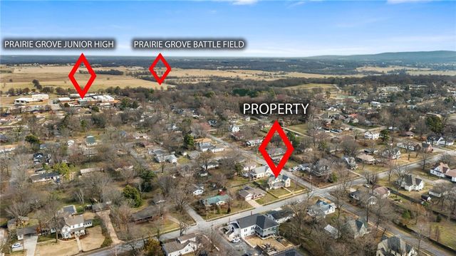 102 W Bush Street, Prairie Grove, AR 72753
