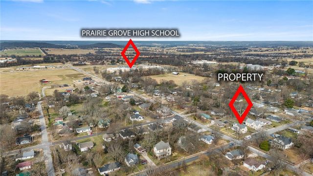 102 W Bush Street, Prairie Grove, AR 72753
