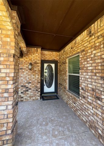 2800 Clearmeadow Street, Bedford, TX 76021