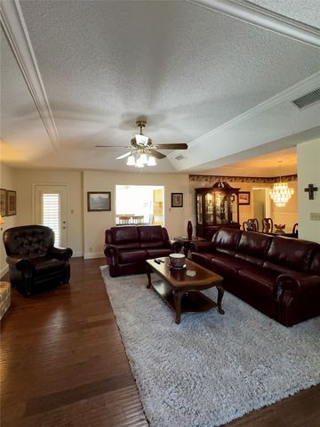 2800 Clearmeadow Street, Bedford, TX 76021