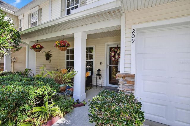 209 SAWTOOTH DRIVE, Valrico, FL 33594