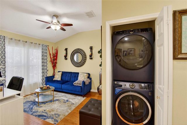 209 SAWTOOTH DRIVE, Valrico, FL 33594