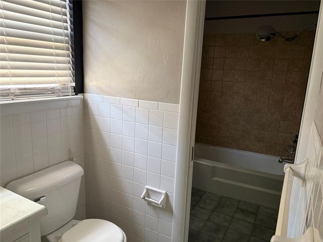1023 N Madison Avenue, Blanchard, OK 73010