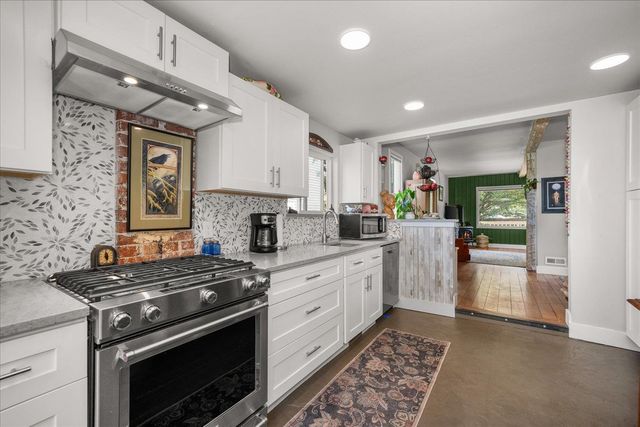 19 N Ash St, Spokane, WA 99201