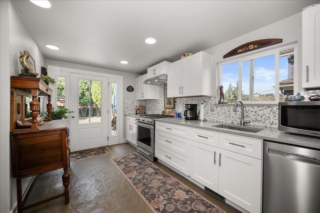 19 N Ash St, Spokane, WA 99201