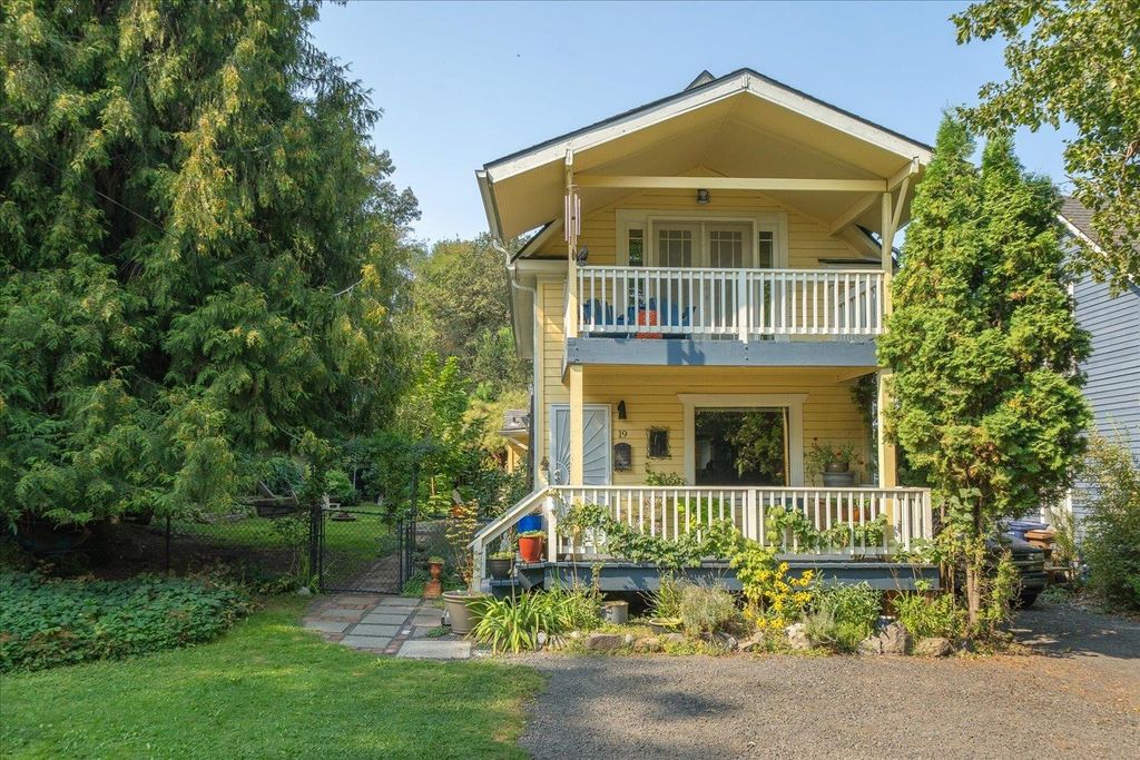 19 N Ash St, Spokane, WA 99201