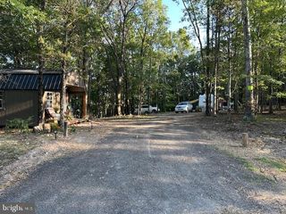 89 BOWERS, Paw Paw, WV 25434