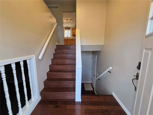 141 SE 611 Road, Warrensburg, MO 64093