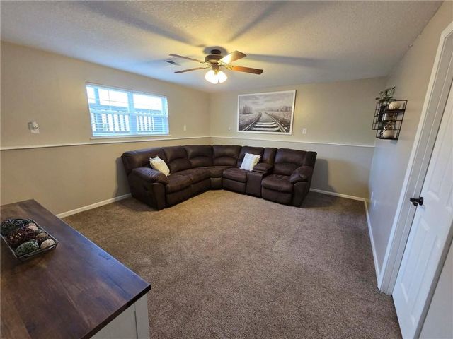 141 SE 611 Road, Warrensburg, MO 64093