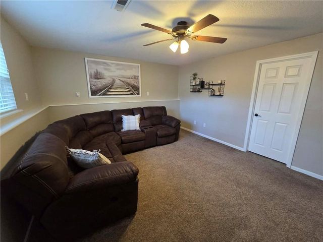 141 SE 611 Road, Warrensburg, MO 64093