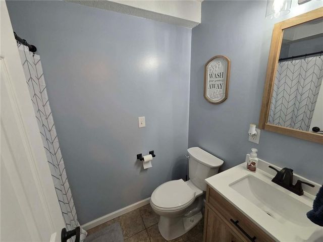 141 SE 611 Road, Warrensburg, MO 64093