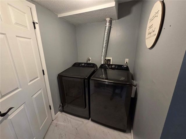 141 SE 611 Road, Warrensburg, MO 64093