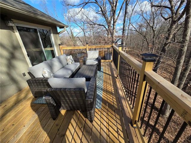 141 SE 611 Road, Warrensburg, MO 64093