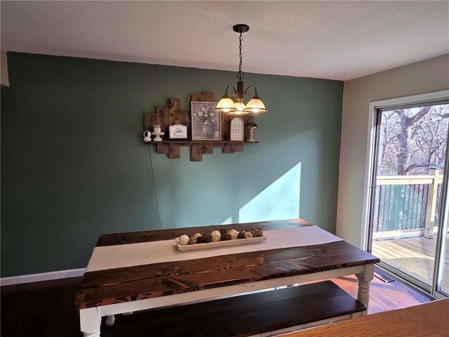 141 SE 611 Road, Warrensburg, MO 64093