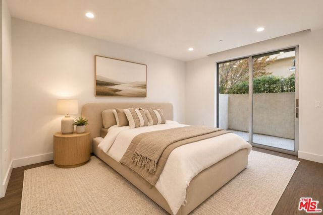 728 N Sweetzer Avenue 112, West Hollywood, CA 90069