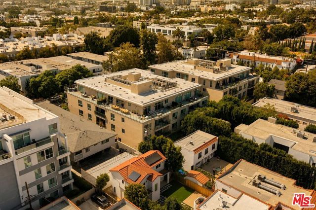 728 N Sweetzer Avenue 112, West Hollywood, CA 90069