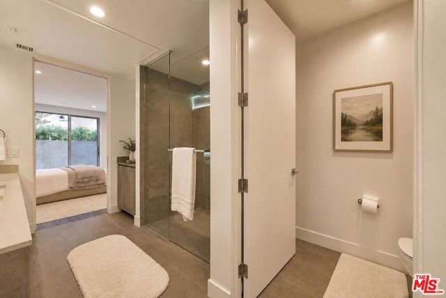 728 N Sweetzer Avenue 112, West Hollywood, CA 90069