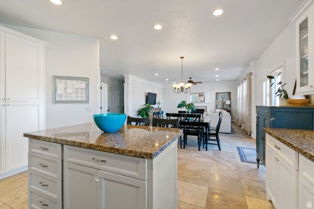 4212 W PARK HOLLOW LN, Riverton, UT 84096