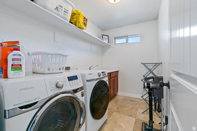 4212 W PARK HOLLOW LN, Riverton, UT 84096