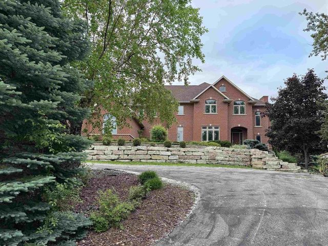 1750 LIMESTONE TRAIL, De Pere, WI 54115