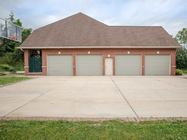 1750 LIMESTONE TRAIL, De Pere, WI 54115