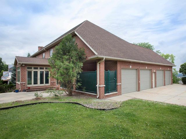 1750 LIMESTONE TRAIL, De Pere, WI 54115