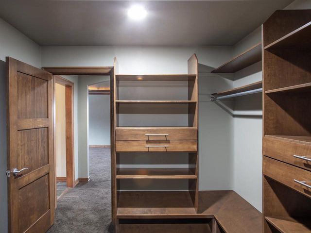 1750 LIMESTONE TRAIL, De Pere, WI 54115