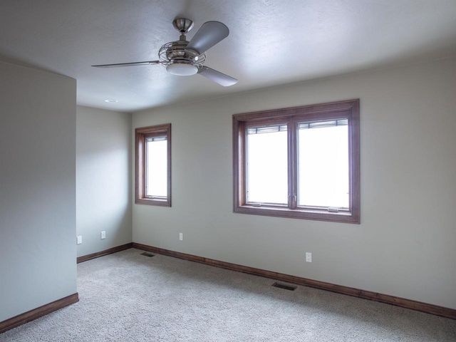 1750 LIMESTONE TRAIL, De Pere, WI 54115