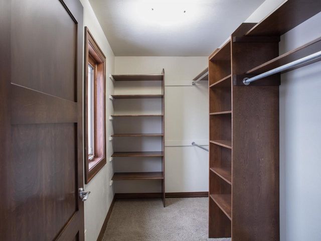 1750 LIMESTONE TRAIL, De Pere, WI 54115