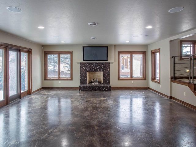 1750 LIMESTONE TRAIL, De Pere, WI 54115