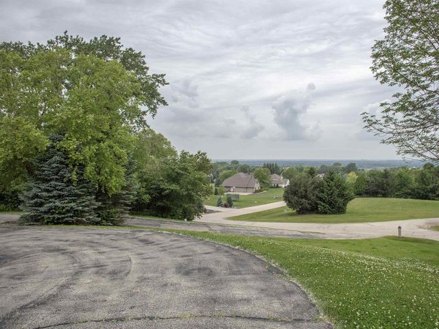 1750 LIMESTONE TRAIL, De Pere, WI 54115