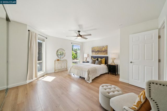 225 Mayhew Way 5, Walnut Creek, CA 94597