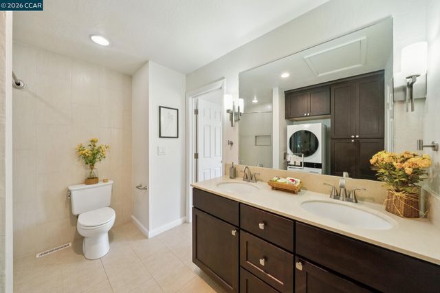 225 Mayhew Way 5, Walnut Creek, CA 94597