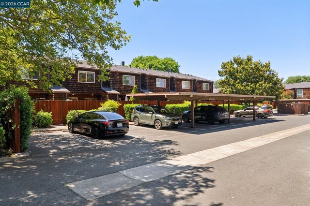 225 Mayhew Way 5, Walnut Creek, CA 94597