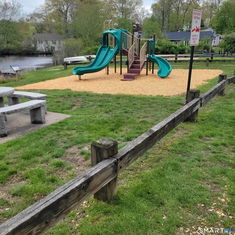 22 Ridgewood Road, East Haddam, CT 06415