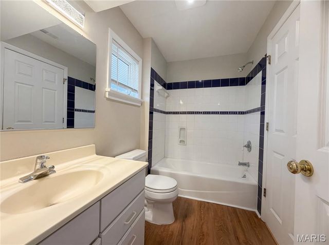 565 Graeser Road, St Louis, MO 63141