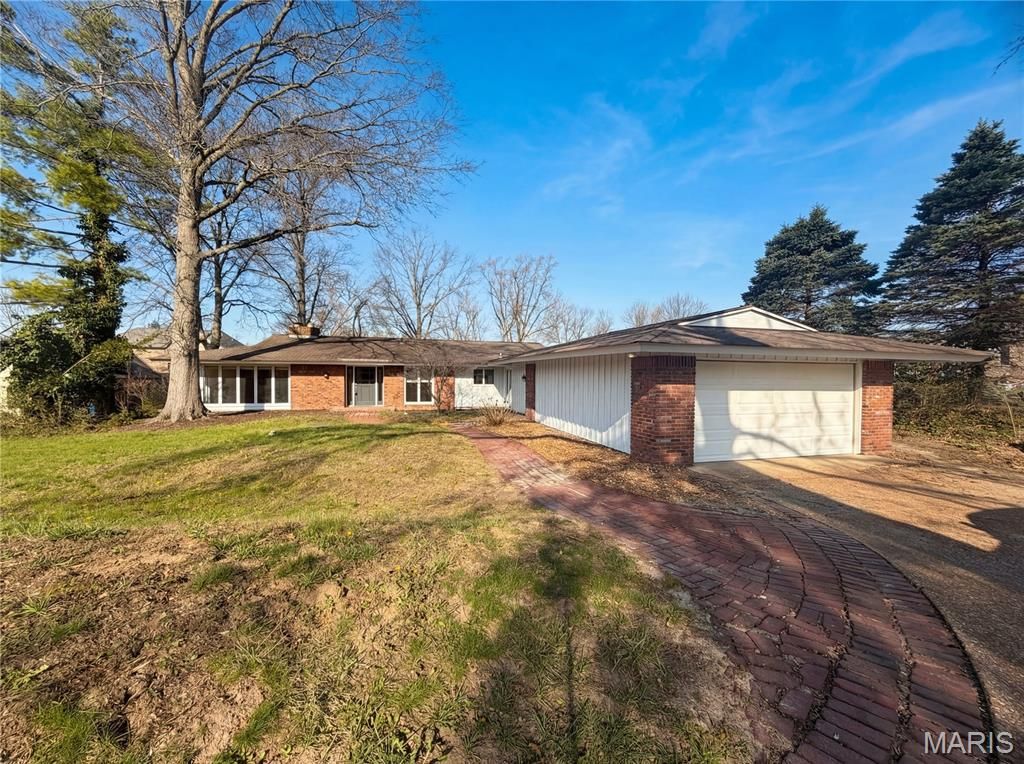 565 Graeser Road, St Louis, MO 63141